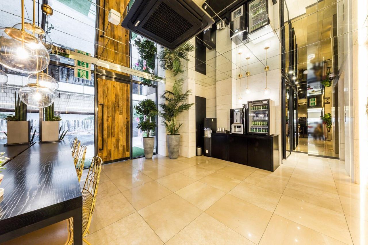 Forestar Hotel Sinchon Seoul Exterior foto